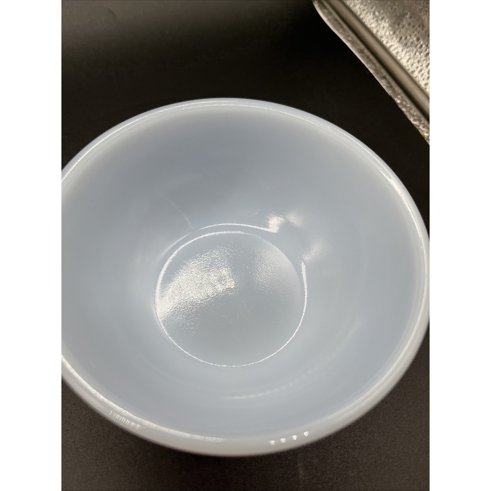 FIRE KING TURQUOISE DELPHITE BLUE CEREAL BOWL / DESSERT BOWL